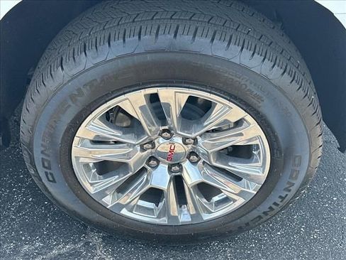 Certified 2026 GMC Yukon XL Denali w/ LPO, Floor Liner Package AWD/4WD image 36