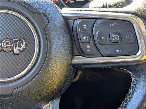 Used 2022 Jeep Gladiator Overland w/ Popular Equipment Package image 12