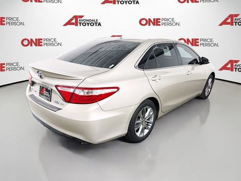 Used 2015 Toyota Camry SE w/ Moonroof Package image 7