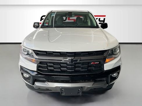 Used 2022 Chevrolet Colorado Z71 w/ Safety Package image 2