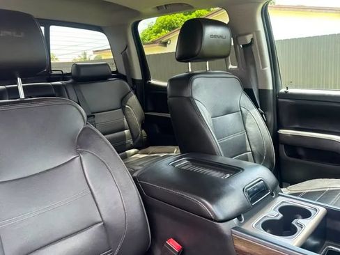 Used 2018 GMC Sierra 1500 Denali w/ Denali Ultimate Package AWD/4WD image 16