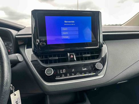 Used 2024 Toyota Corolla LE image 29