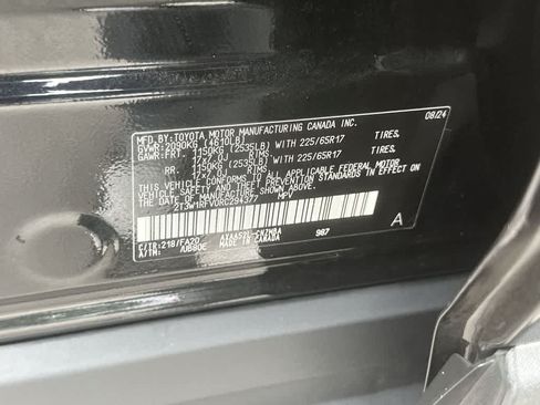 Used 2024 Toyota RAV4 XLE w/ Convenience Package FWD image 18