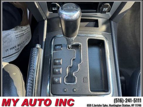 Used 2010 Jeep Grand Cherokee Laredo image 19