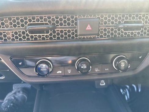 Certified 2023 Honda HR-V Sport image 15