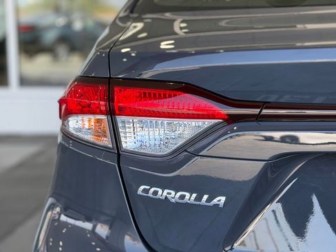 Certified 2025 Toyota Corolla LE FWD image 11