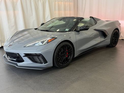 Used 2025 Chevrolet Corvette Stingray Preferred Conv w/ Battery Protection Package RWD image 10