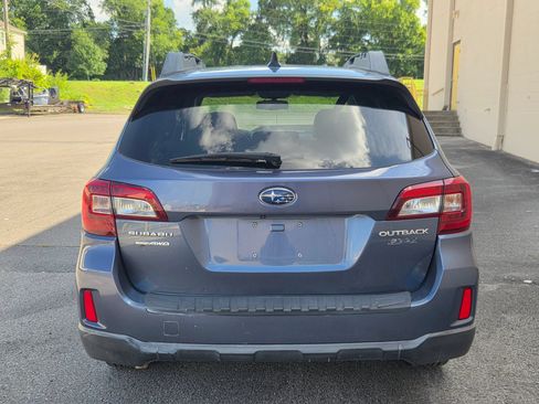 Used 2016 Subaru Outback 2.5i Limited AWD/4WD image 6