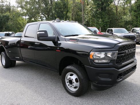 Used 2024 RAM 3500 Tradesman AWD/4WD image 10