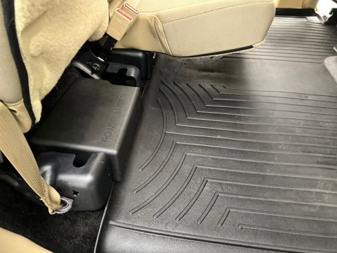 Used 2018 Ford F150 XLT w/ Equipment Group 302A Luxury AWD/4WD image 18