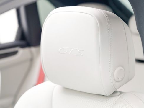 Used 2023 Porsche Macan GTS image 19