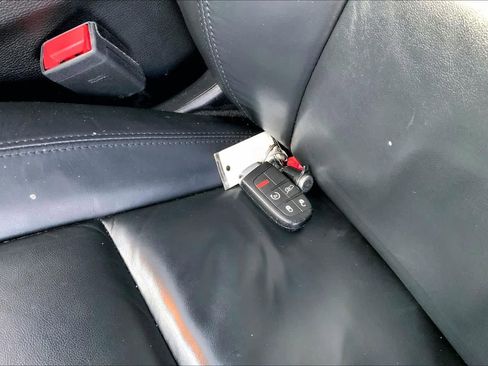 Used 2021 Jeep Grand Cherokee Limited w/ Trailer Tow Group IV image 15