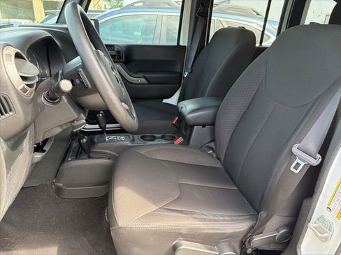 Used 2017 Jeep Wrangler Unlimited Sport AWD/4WD image 15
