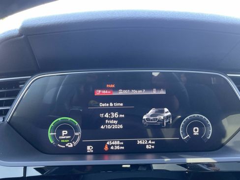 Used 2021 Audi e-tron Premium AWD/4WD image 22