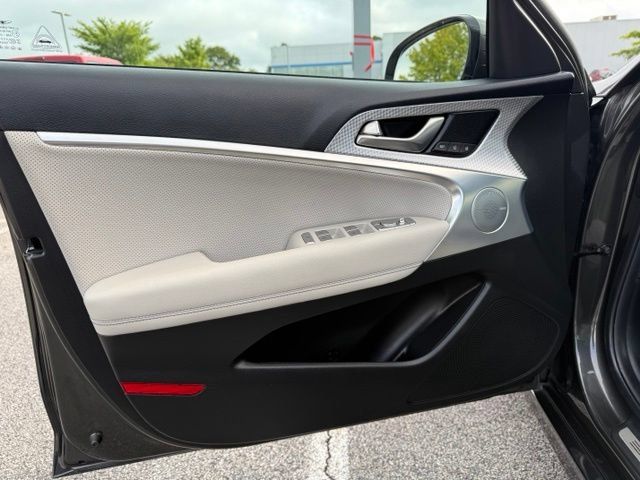 Used 2023 Genesis G70 3.3T w/ Sport Advanced Package AWD/4WD image 16