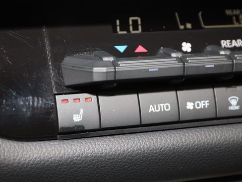 Used 2024 Toyota Sequoia Limited image 8