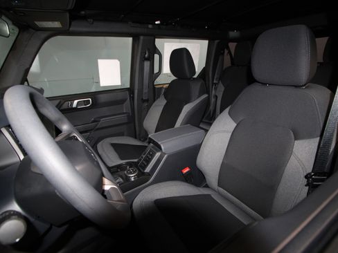 New 2025 Ford Bronco Base w/ Sasquatch Package image 3