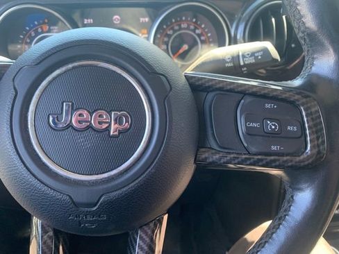 Used 2020 Jeep Gladiator Sport AWD/4WD image 5
