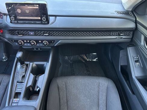 Used 2023 Honda Accord EX image 28