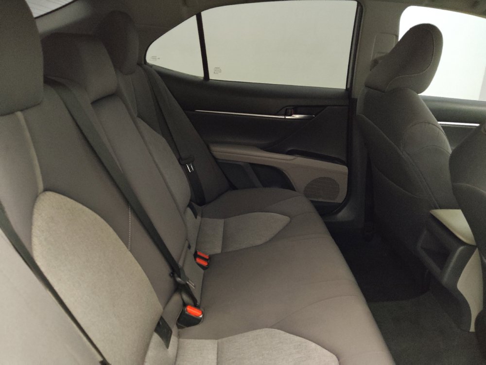 Used 2022 Toyota Camry LE FWD image 19