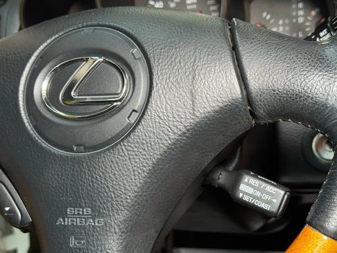 Used 2002 Lexus SC 430 Convertible image 28