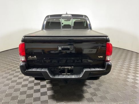 Used 2021 Toyota Tacoma SR image 11