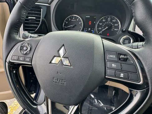 Used 2016 Mitsubishi Outlander SEL image 31