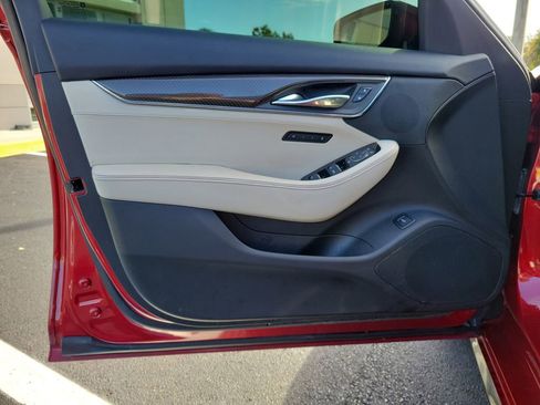 Used 2022 Cadillac CT5 Sport w/ Climate Package image 17