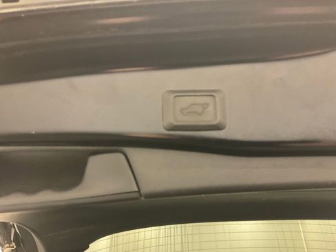 Used 2019 Toyota RAV4 XLE image 24