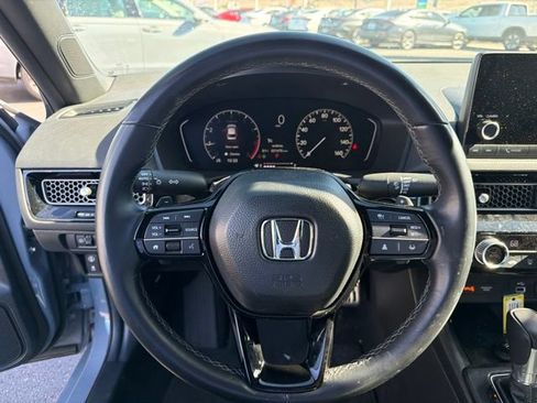 Used 2023 Honda Civic Sport image 18