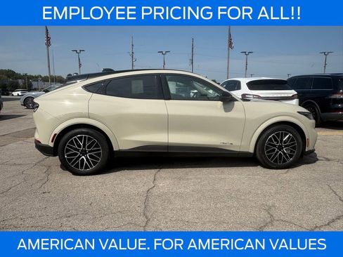 New 2025 Ford Mustang Mach-E Premium AWD/4WD image 4