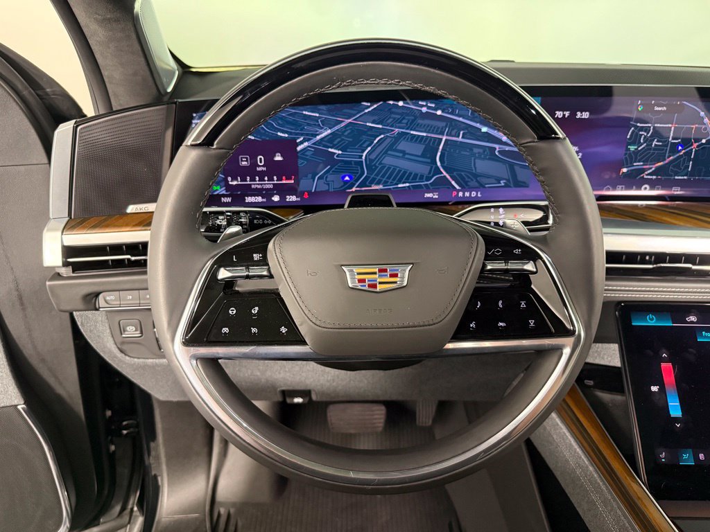 Used 2025 Cadillac Escalade ESV Sport Platinum w/ LPO, ONYX Package AWD/4WD image 16