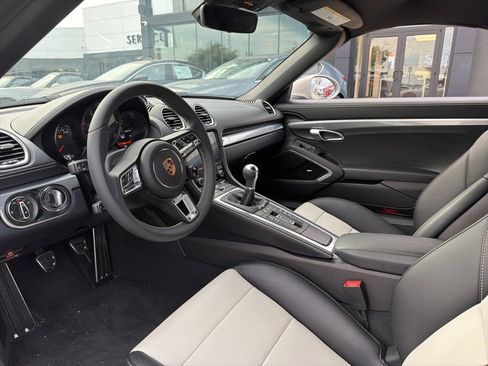 Used 2025 Porsche 718 Boxster GTS image 4