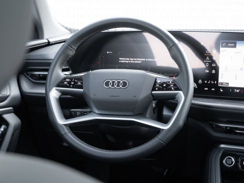 Certified 2025 Audi Q5 Premium w/ Convenience Package image 9