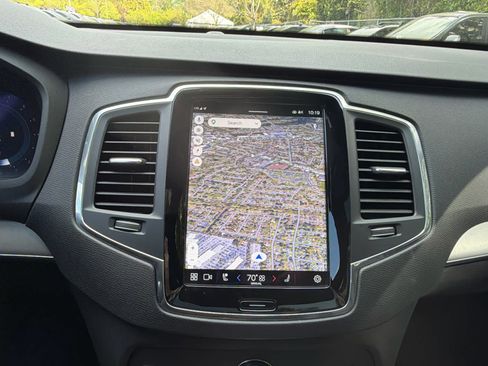 Used 2023 Volvo XC90 B5 Core w/ Protection Package Premier image 34