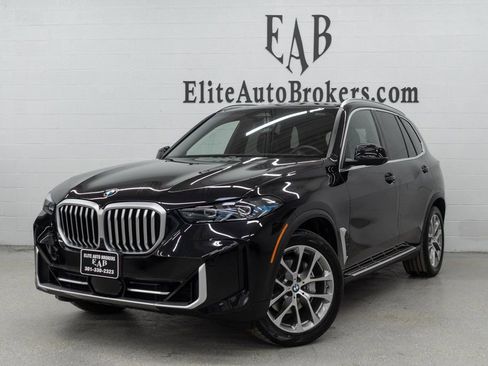 Used 2024 BMW X5 xDrive40i w/ Premium Package image 1