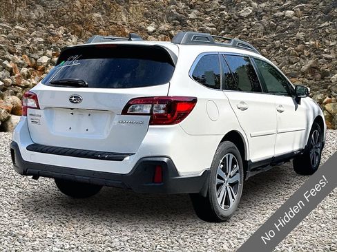 Used 2018 Subaru Outback 2.5i Limited AWD/4WD image 2
