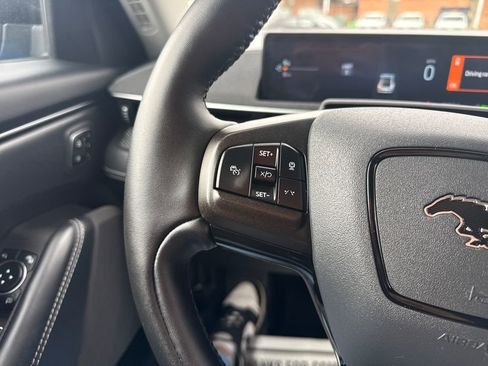 Used 2025 Ford Mustang Mach-E Select w/ Comfort Package Lite image 41