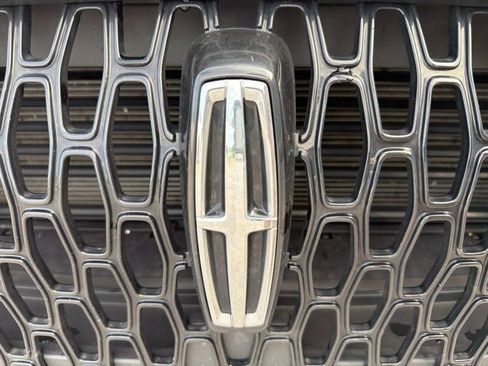 Certified 2023 Lincoln Corsair FWD w/ Equipment Group 101A image 8