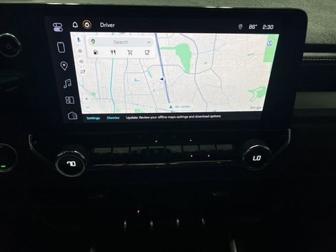 Used 2024 Chevrolet Colorado LT w/ LT Convenience Package image 21