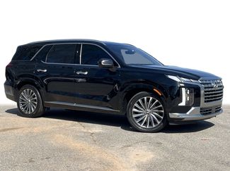 Used 2023 Hyundai Palisade Calligraphy w/ Cargo Package video 2