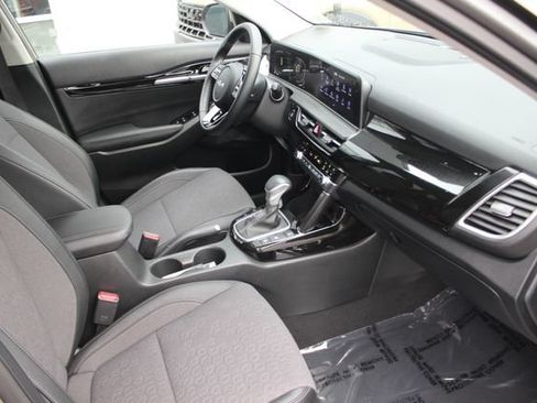 Used 2025 Kia Seltos S AWD/4WD image 34