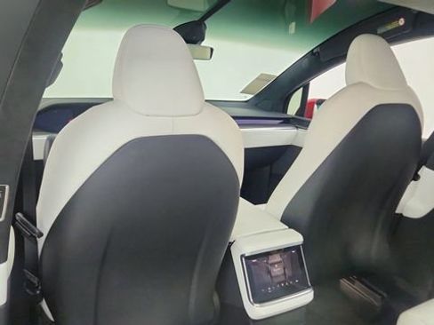 Used 2022 Tesla Model X Plaid image 35
