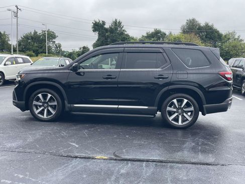 Used 2025 Honda Pilot Elite image 4