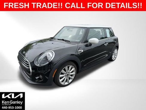 Used 2020 MINI Cooper 2-Door Hardtop FWD image 1