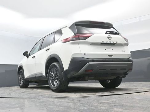 Used 2023 Nissan Rogue S image 19