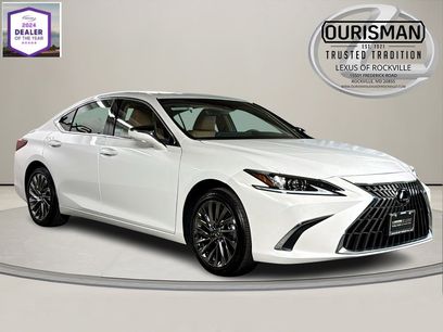 Certified 2025 Lexus ES 300h w/ Luxury Package