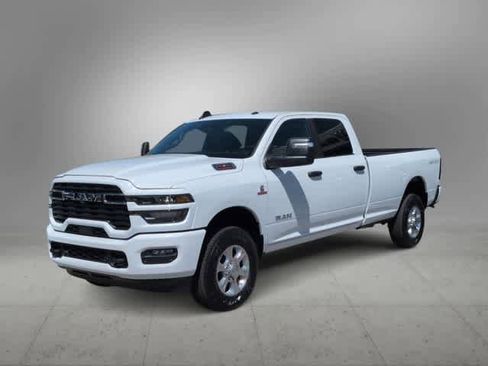New 2026 RAM 2500 Big Horn AWD/4WD image 4