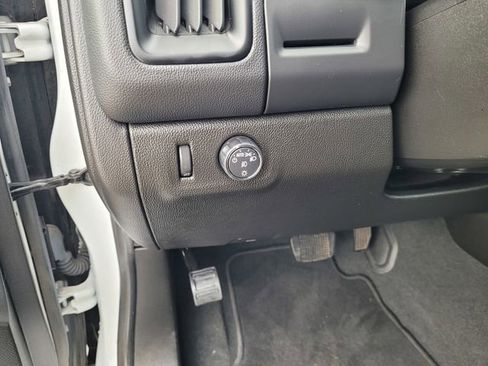 Used 2021 Chevrolet Colorado LT w/ Safety Package image 22