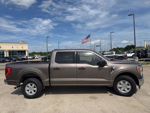 Used 2022 Ford F150 XLT w/ Equipment Group 301A Mid AWD/4WD image 17